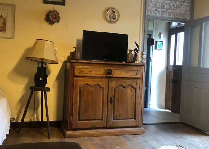 Le pigeonnier logement 4 personnes La maisonnette rénovée logement 2 personnes